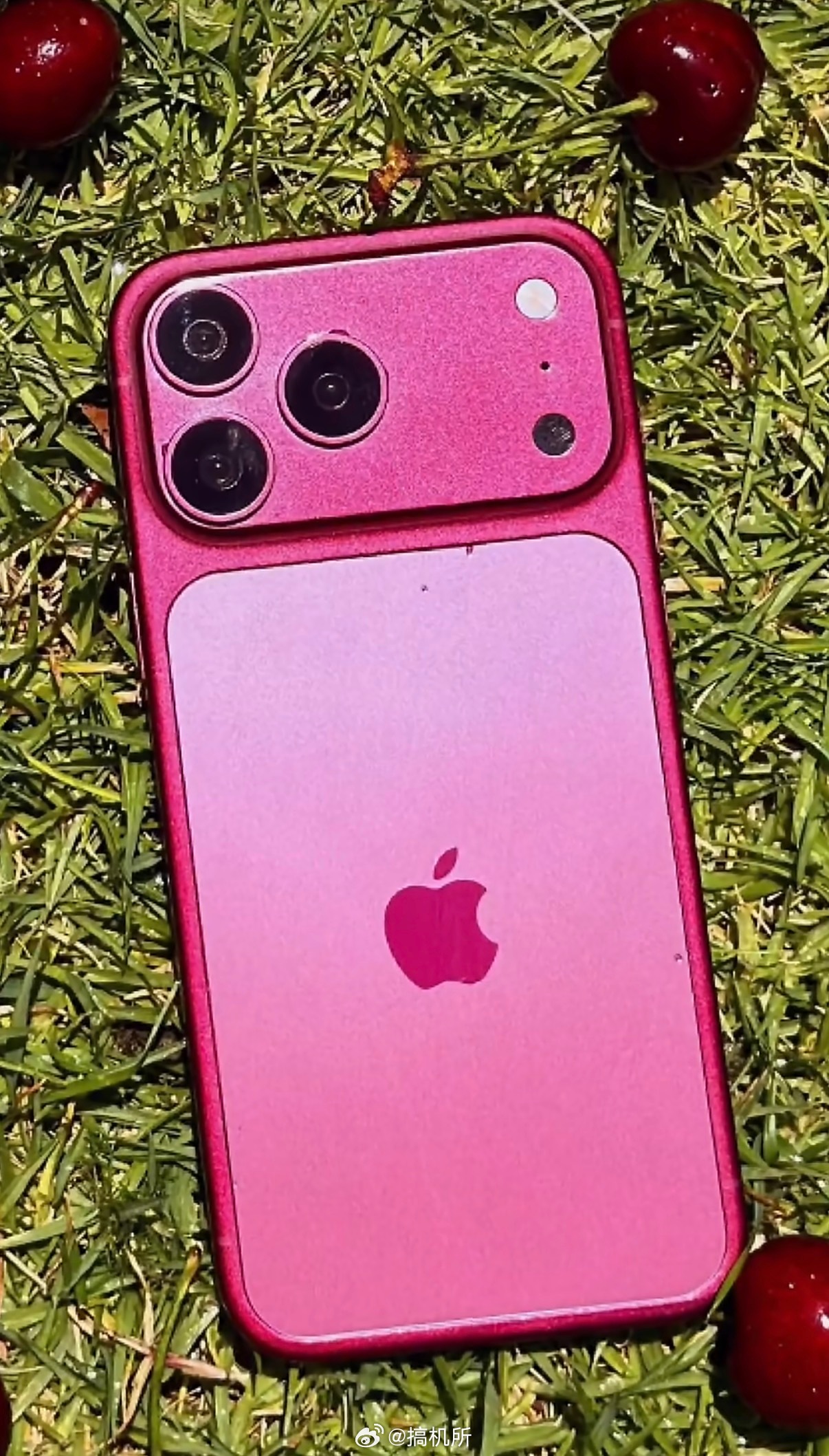 iPhone最抢手颜色樱桃红虽然丑，但有很大概率是最多人买的