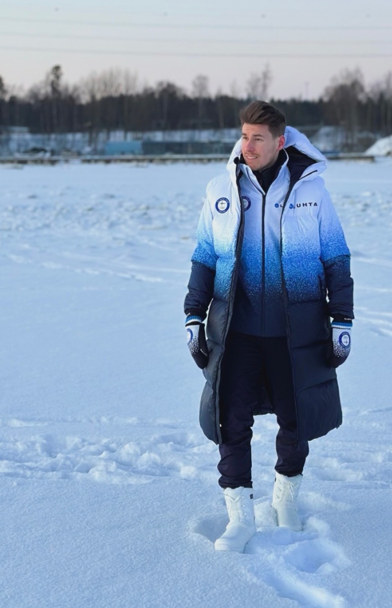 感觉他法和他芬的冬奥会蓝色都还可以我们咋那么爱荧光亮度拉满 