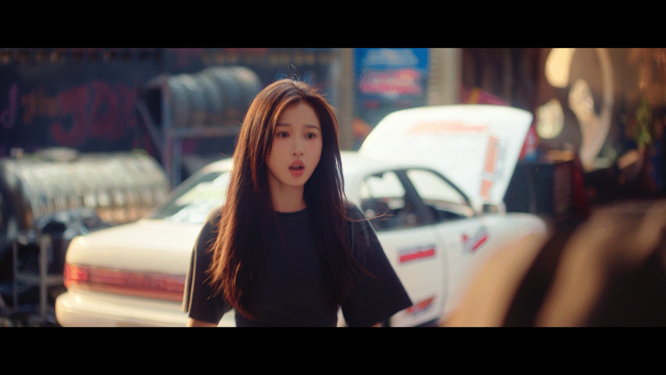 虞书欣台偶女主的明媚感 姜暮直球追爱太飒了！睁着大眼睛不害羞，撩拨靳朝的操作自然