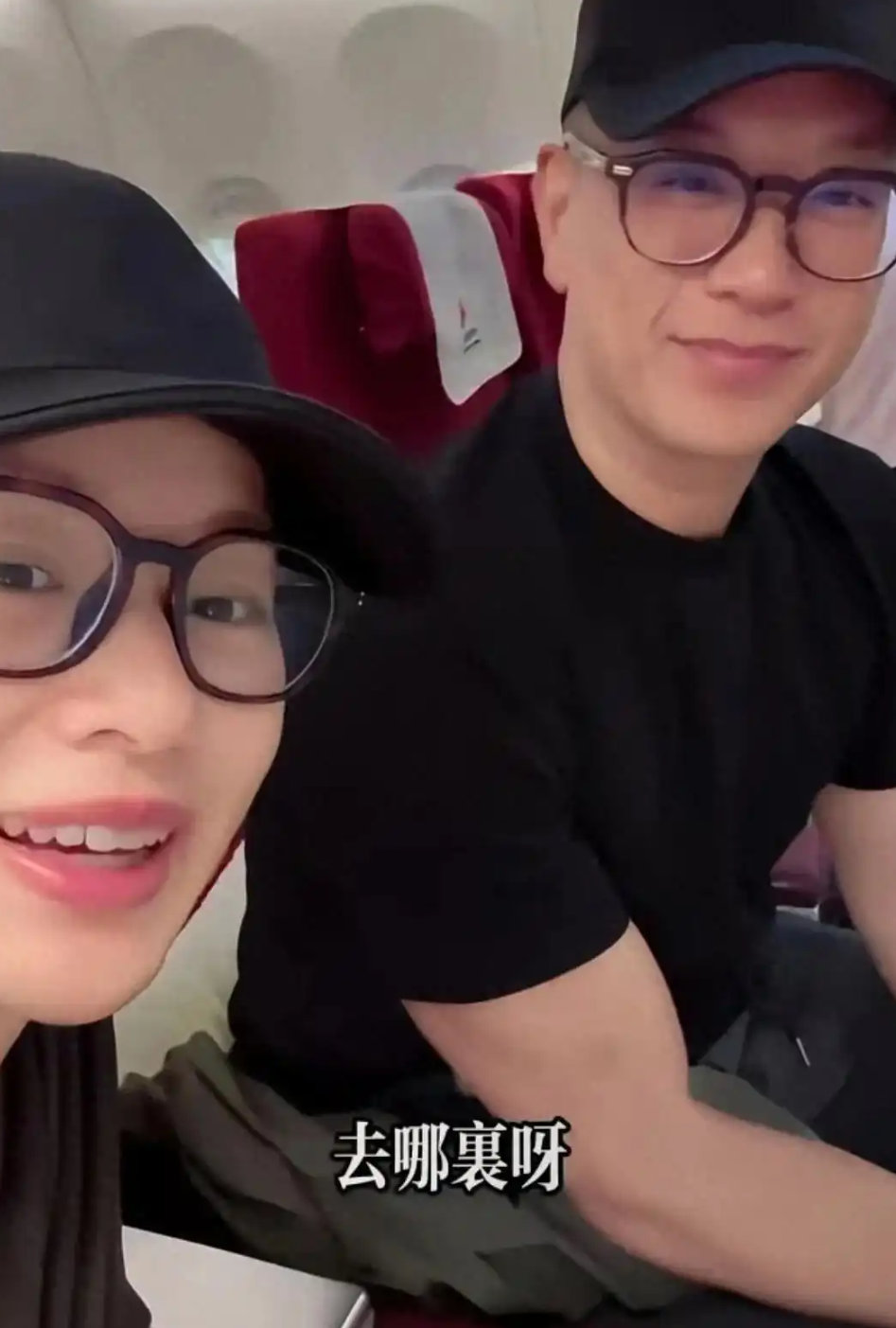 胡杏儿李乘德敦煌过二人世界！住4000一晚酒店，贴脸合照秀恩爱！胡杏儿一直夸李乘
