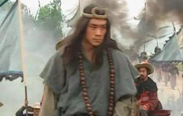 说卢俊义是梁山最能打的人，这一点没争议，可他也是梁山上最被人看不起的头领，这事就