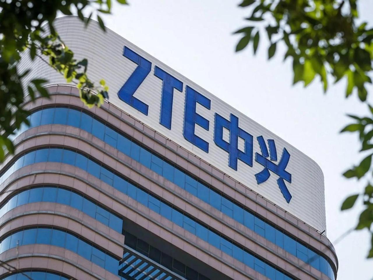 中兴通讯涨停，成交超128亿。超节点概念全线爆发，共进股份、星网锐捷、紫光股份、