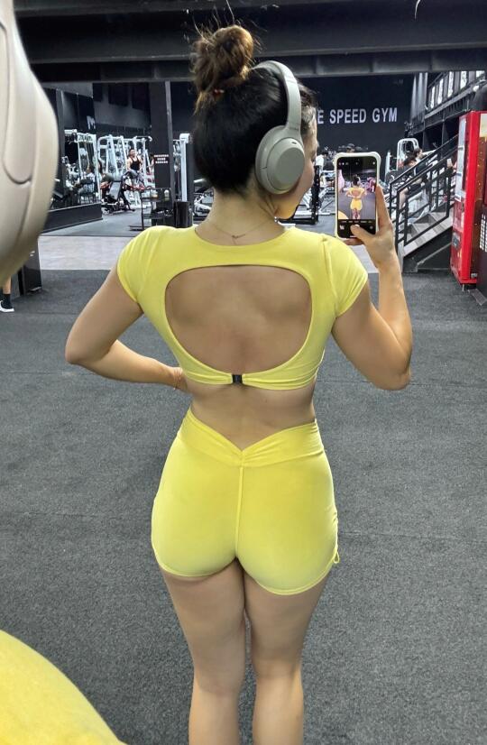 bombshell还是一套穿好看呀