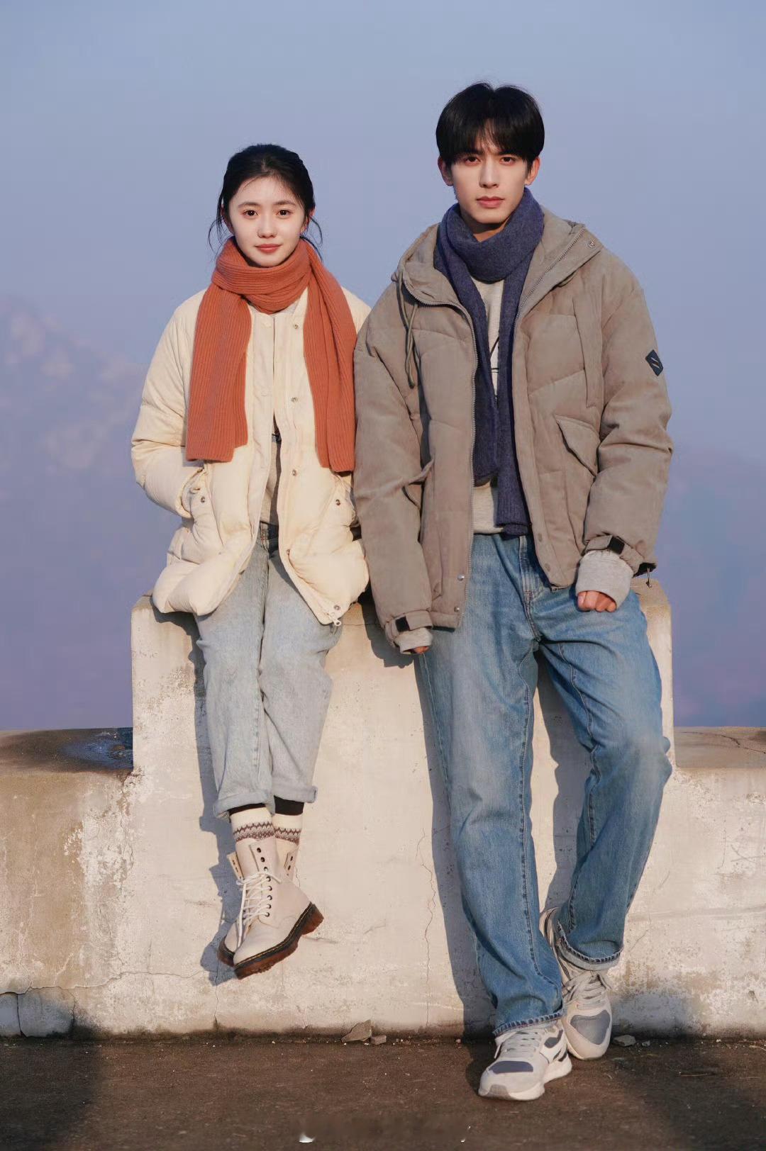 摄影师晒刘浩存许念念新照片，跟宋威龙真的好哥妹[捂嘴哭] ​​​
