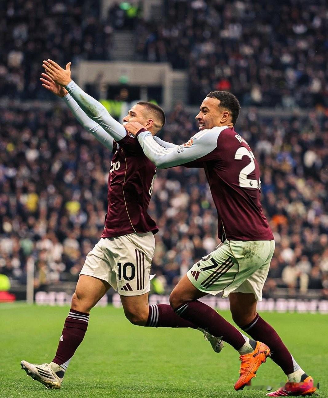 埃米利亚诺·布恩迪亚 vs 托特纳姆热刺：

出场19分钟
1次射门
1次射正