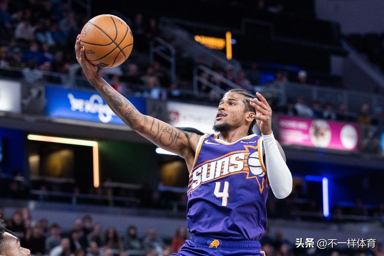 杰伦格林34分，布克31分，太阳队115-122不敌猛龙队结束四连胜，冲击前六脚