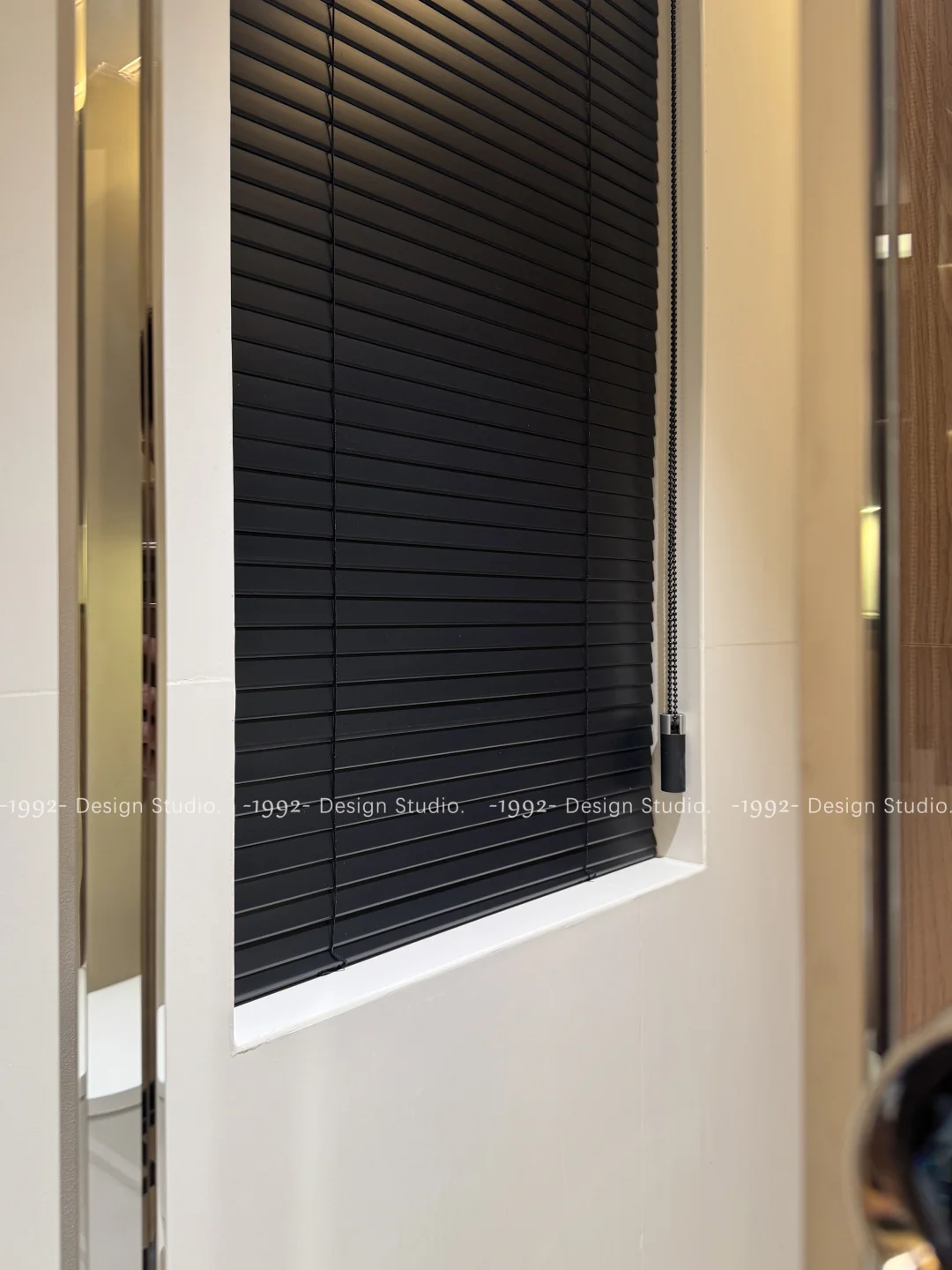 给我一个卫生间不选百叶帘的理由