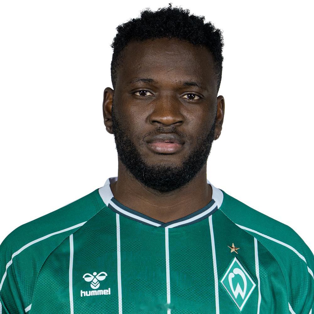 “转会市场”有一篇长知识的深度报道，给大家分享一下。话由是几周前，云达不来梅职业