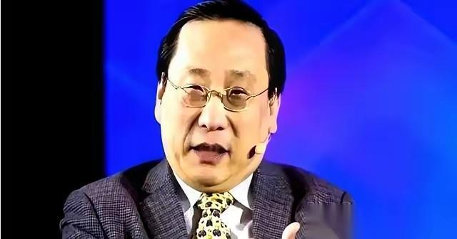 刷到个视频，中国人在国际电视台硬刚外国人，对方揪着南海问题找茬，他几句话就怼得对