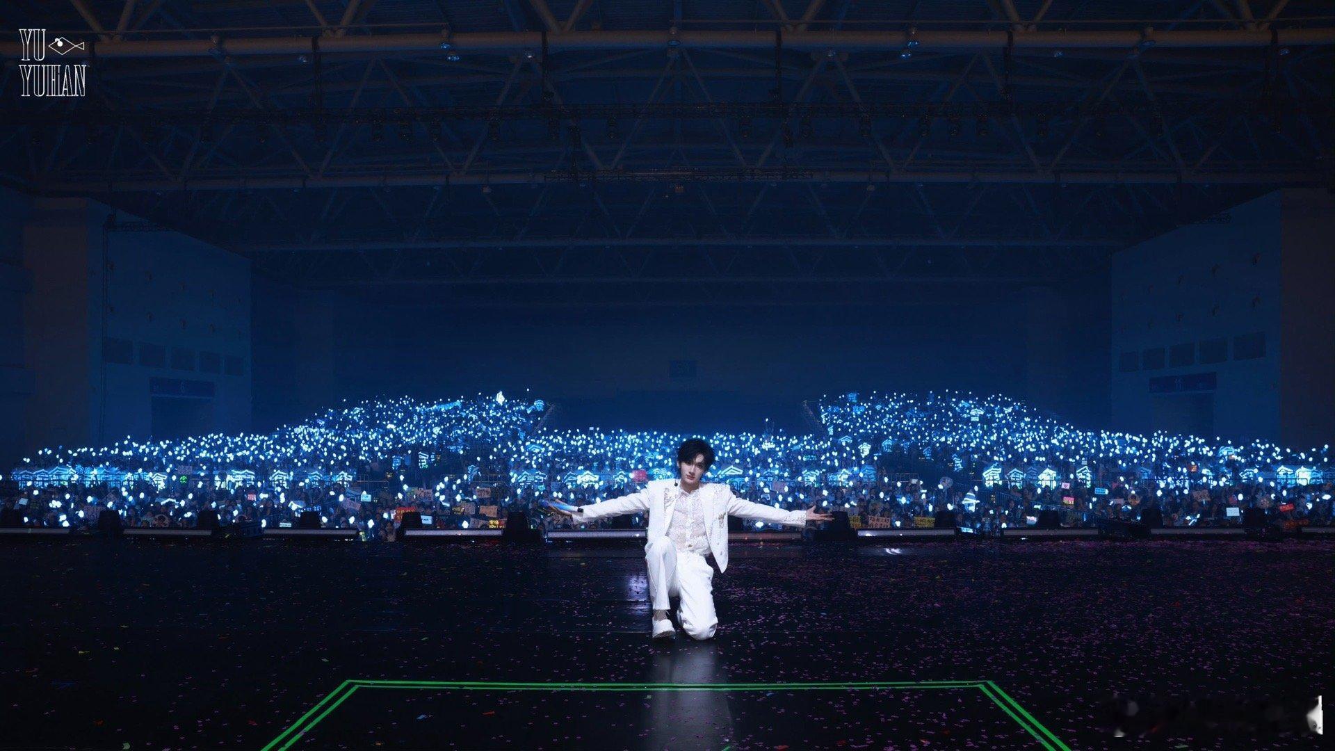 余宇涵走的每步都算数 余宇涵领奖名场面来啦！从默默努力到站上领奖台，这一年的成长