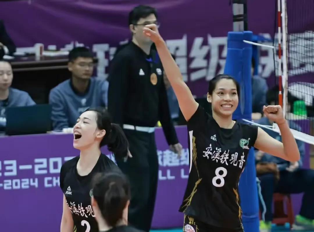 女排都应该向天津队学习，请外援就要请大神级别的，比如博斯科维奇，艾格努，加比等超