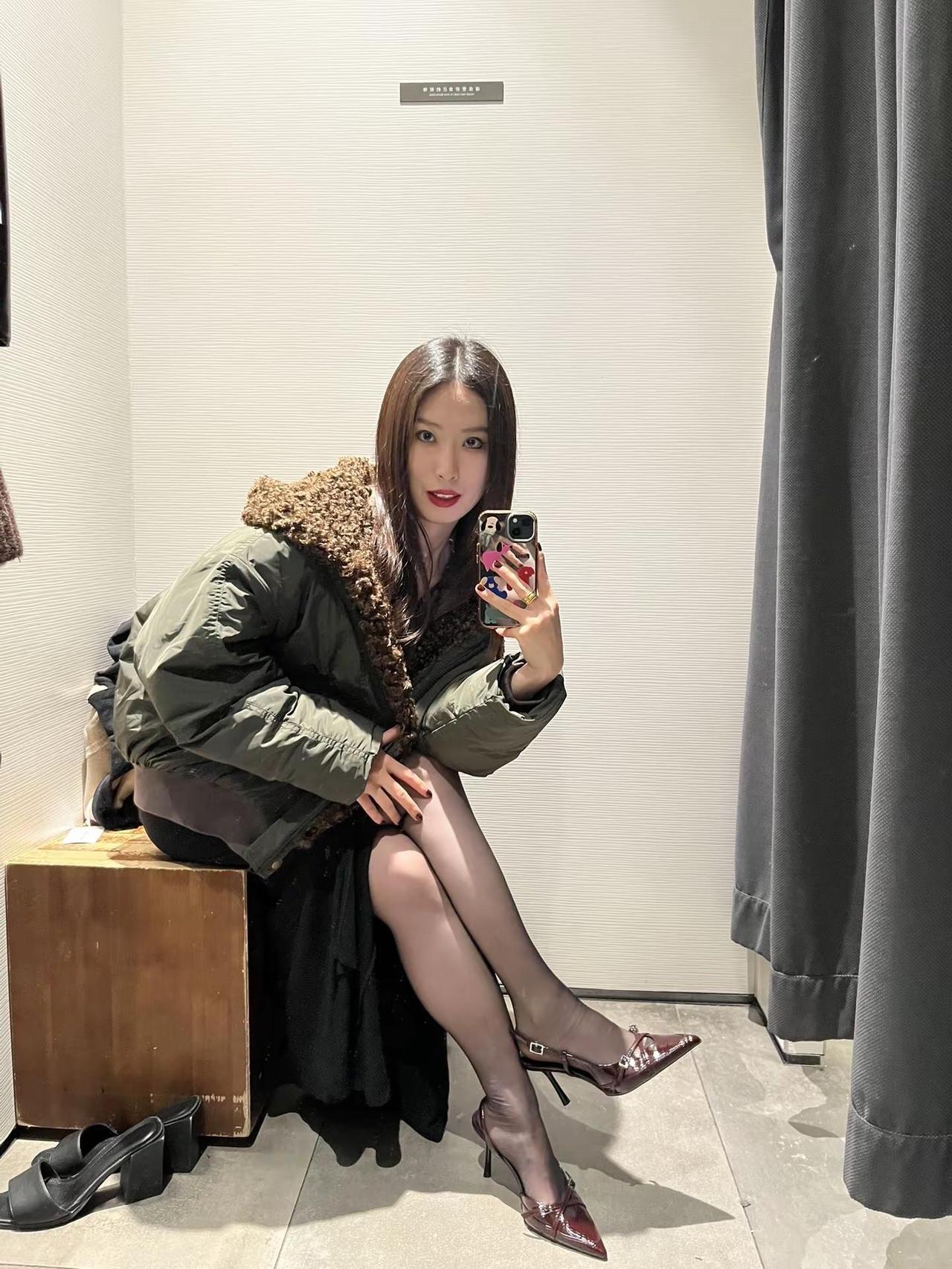 对镜拍 原相机 高跟鞋 御姐 ootd