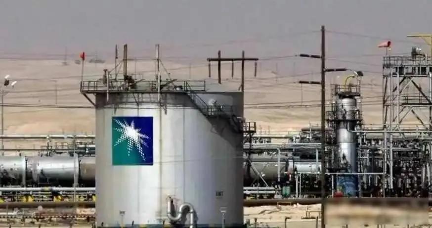 沙漠建城，中国承包，沙特为何选我们？

2025年11月，沙特那个叫“NEOM未