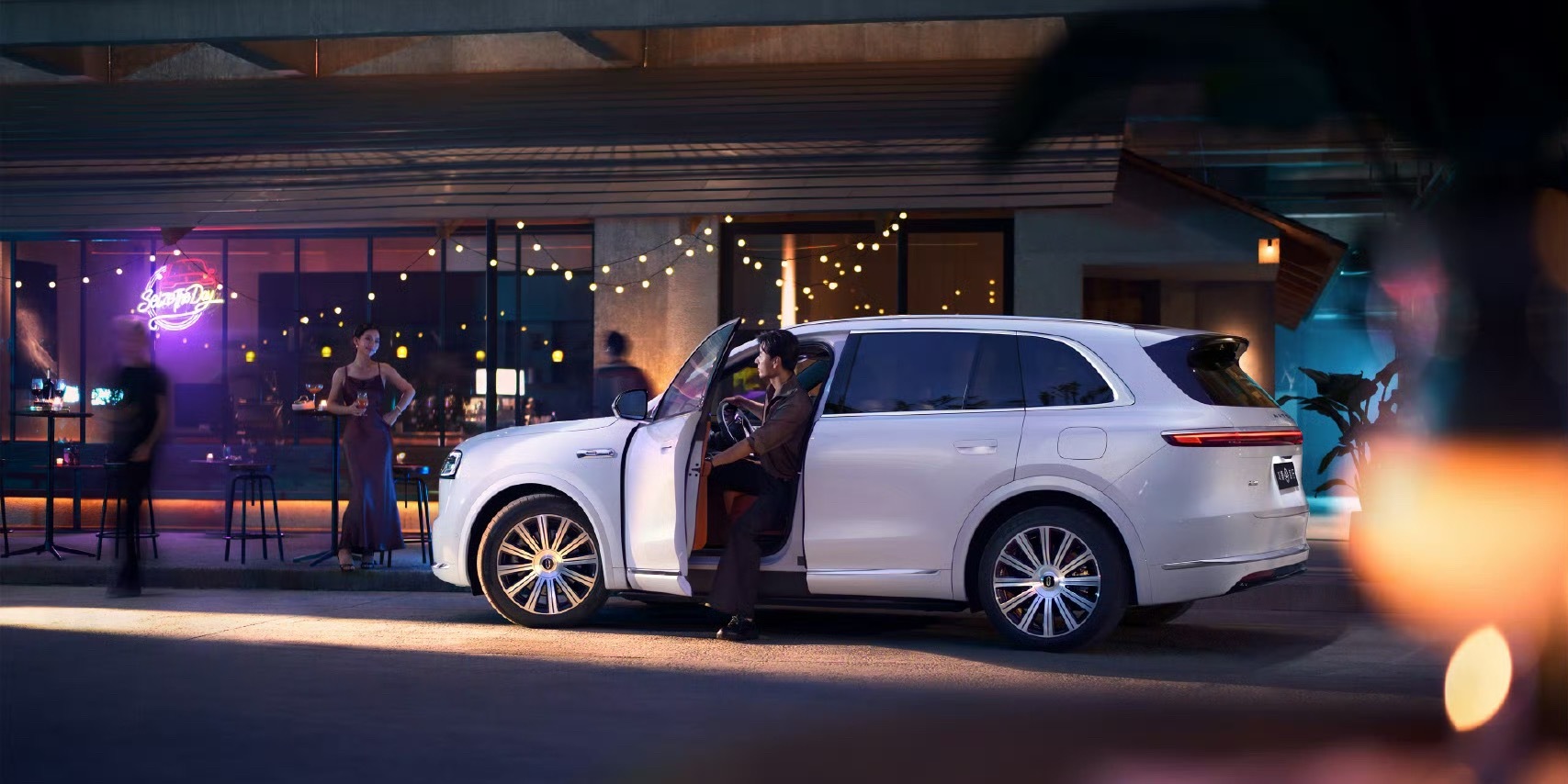 来波全新问界 M7 美图，该说不说，新车各方面升级真的很大。 