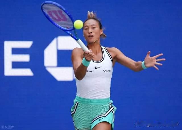|郑钦文美网憾负莱巴金娜，从资格赛拼进八强，到底是亏是赚？