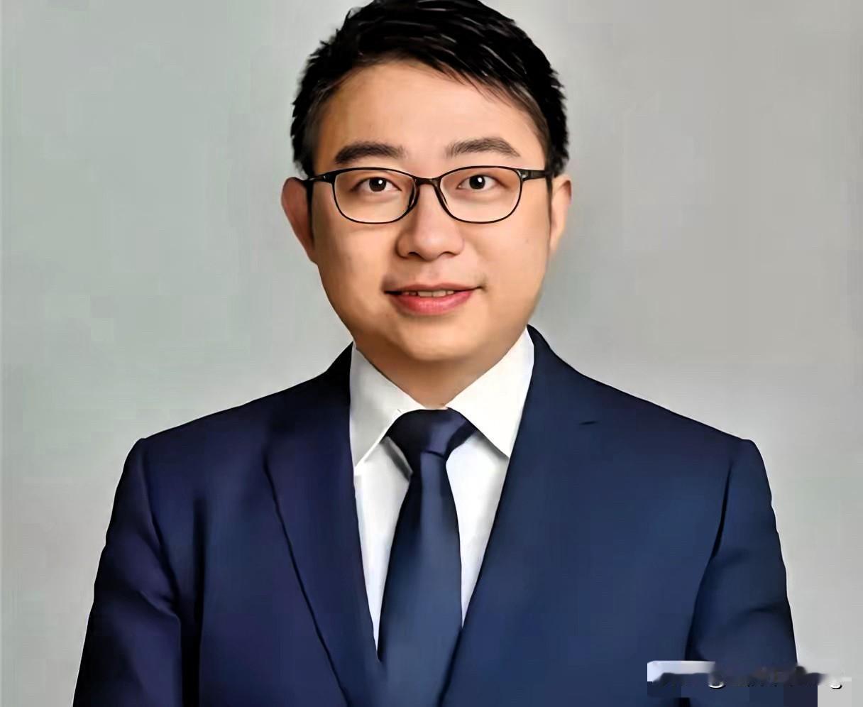 沈逸教授这话戳中要害！考公哪是拼运气，分明是熬出来的——白天上班晚上刷题，推了聚