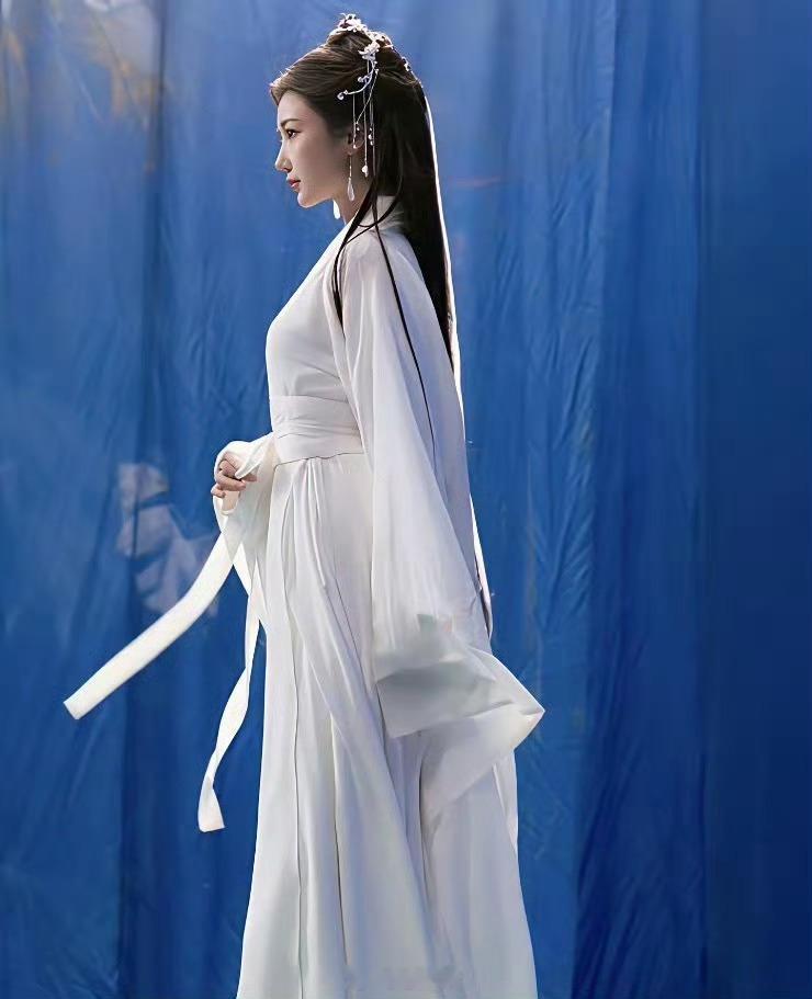 如果于正当年让她演小龙女，陈妍希也不至于被喷这么惨。