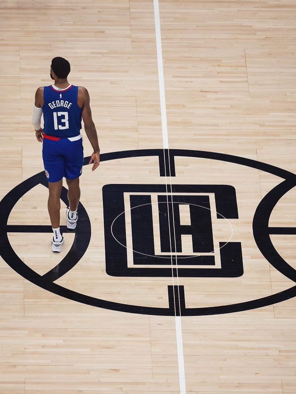 前路浩浩荡荡，万事尽可期待。晚安,保罗乔治