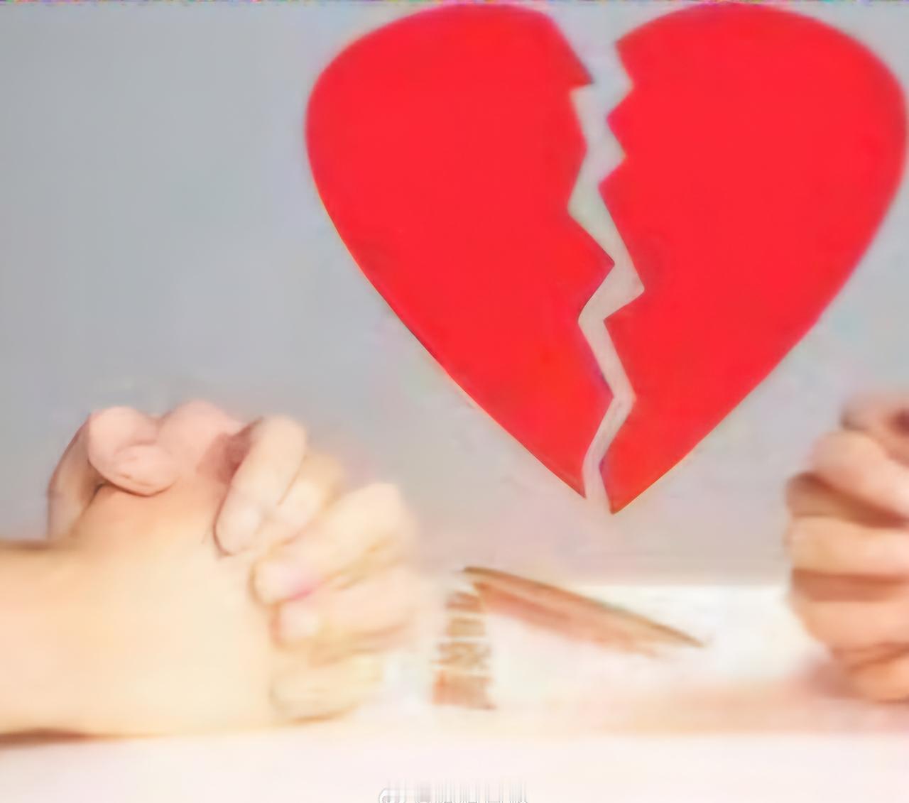 【离婚协议赠与子女房产不可随意撤销离婚将回迁房分配给子女后父亲反悔】离婚时白纸黑