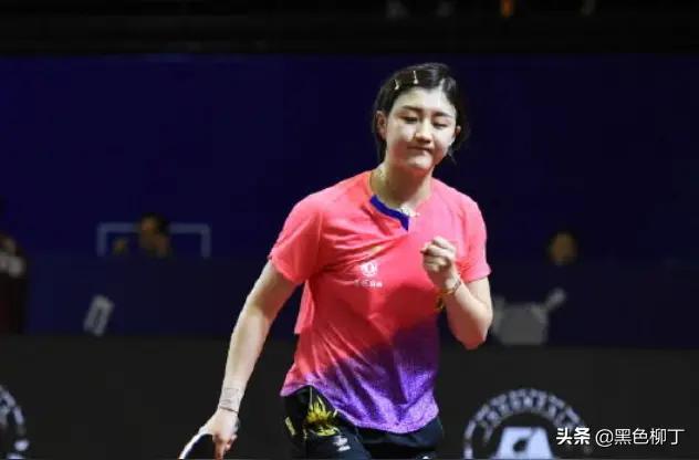 一、伊藤美诚（东京周期前一姐）
 
定位：2000.10生，生胶快攻/搏杀型，东