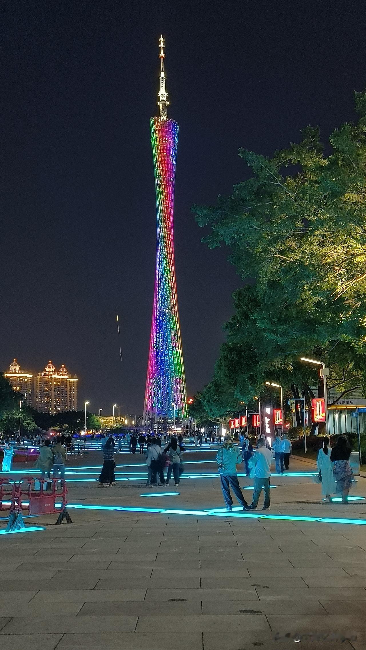 一线大城市对大学毕业生的吸引力是什么？老家堂哥的女儿在广州仲恺农业工程学院读书，