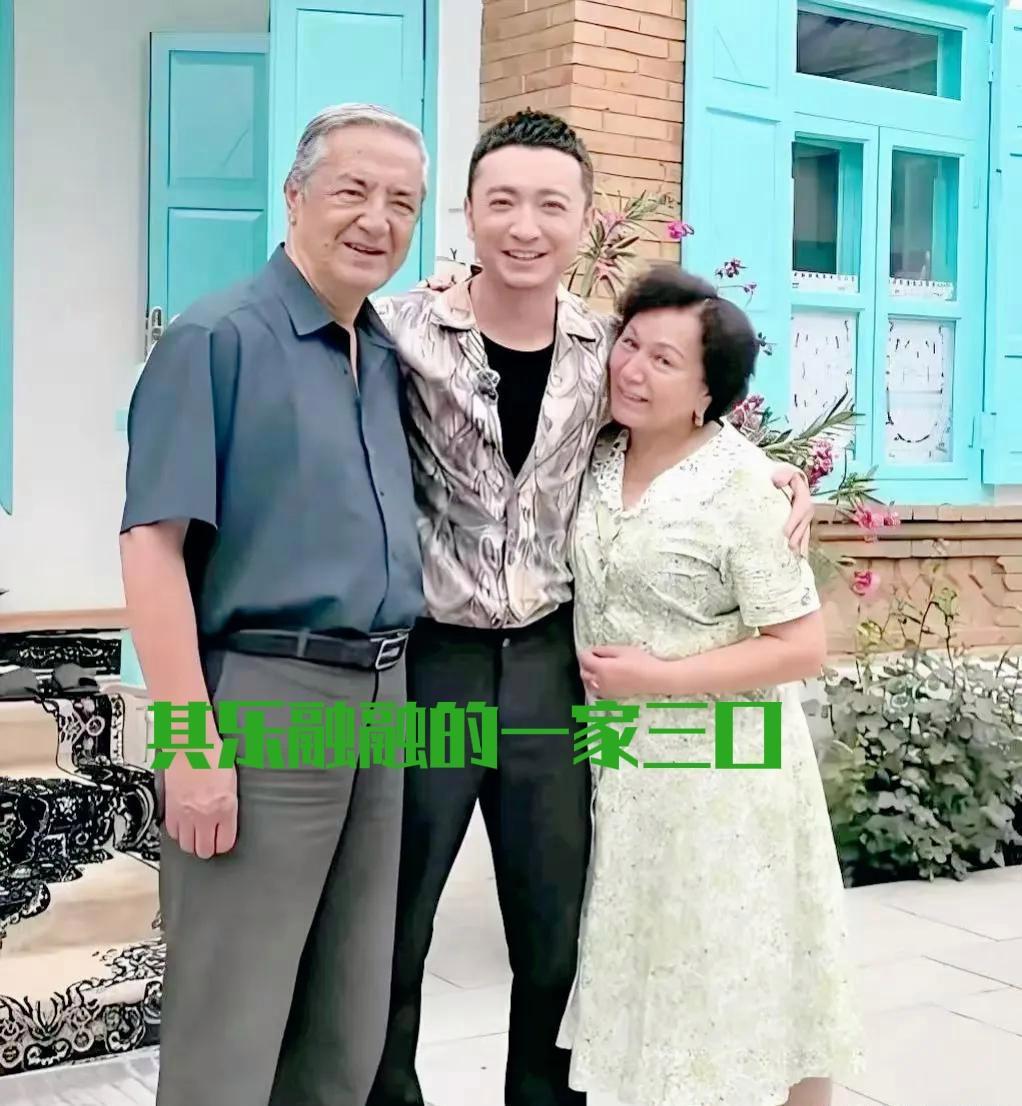 尼格买提离婚5年不恋爱背后——不是放不下前妻，而是害怕失去这个👆🏻

花钱雇