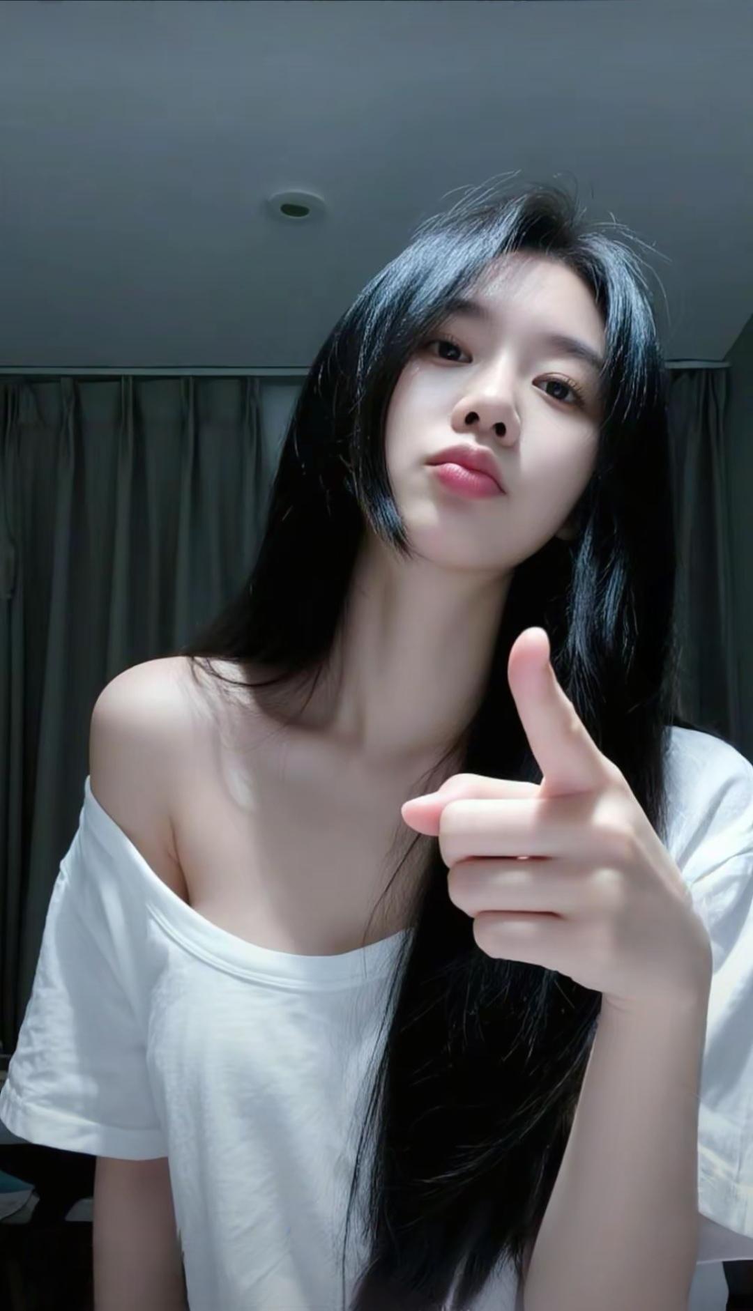 女人和男人喜欢的东西一样吗 常有人觉得男人爱机械竞技，女人恋花草美妆，好像男女喜
