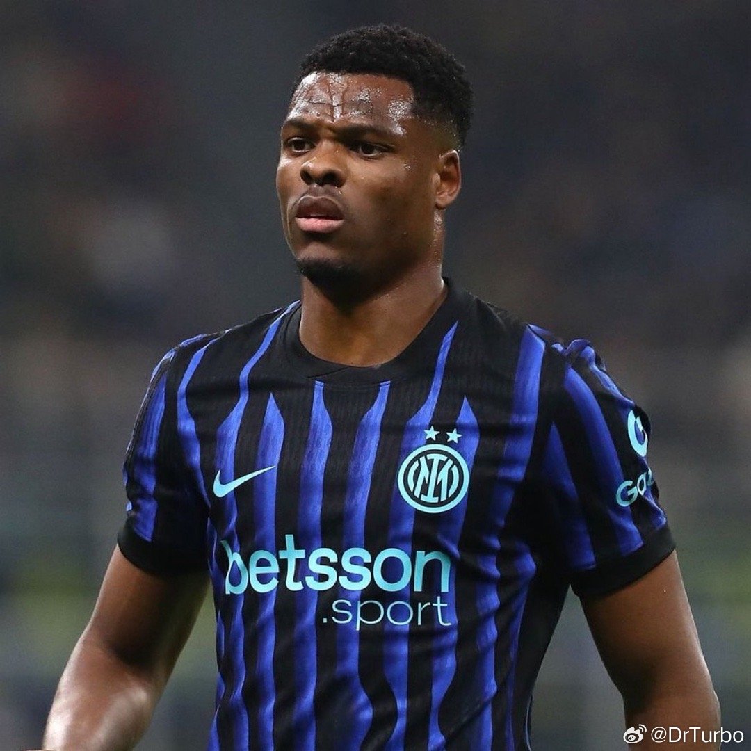 米兰体育报：邓弗里斯现在已经准备就绪 这将是国米对阵AC米兰的王牌 在受伤四个月