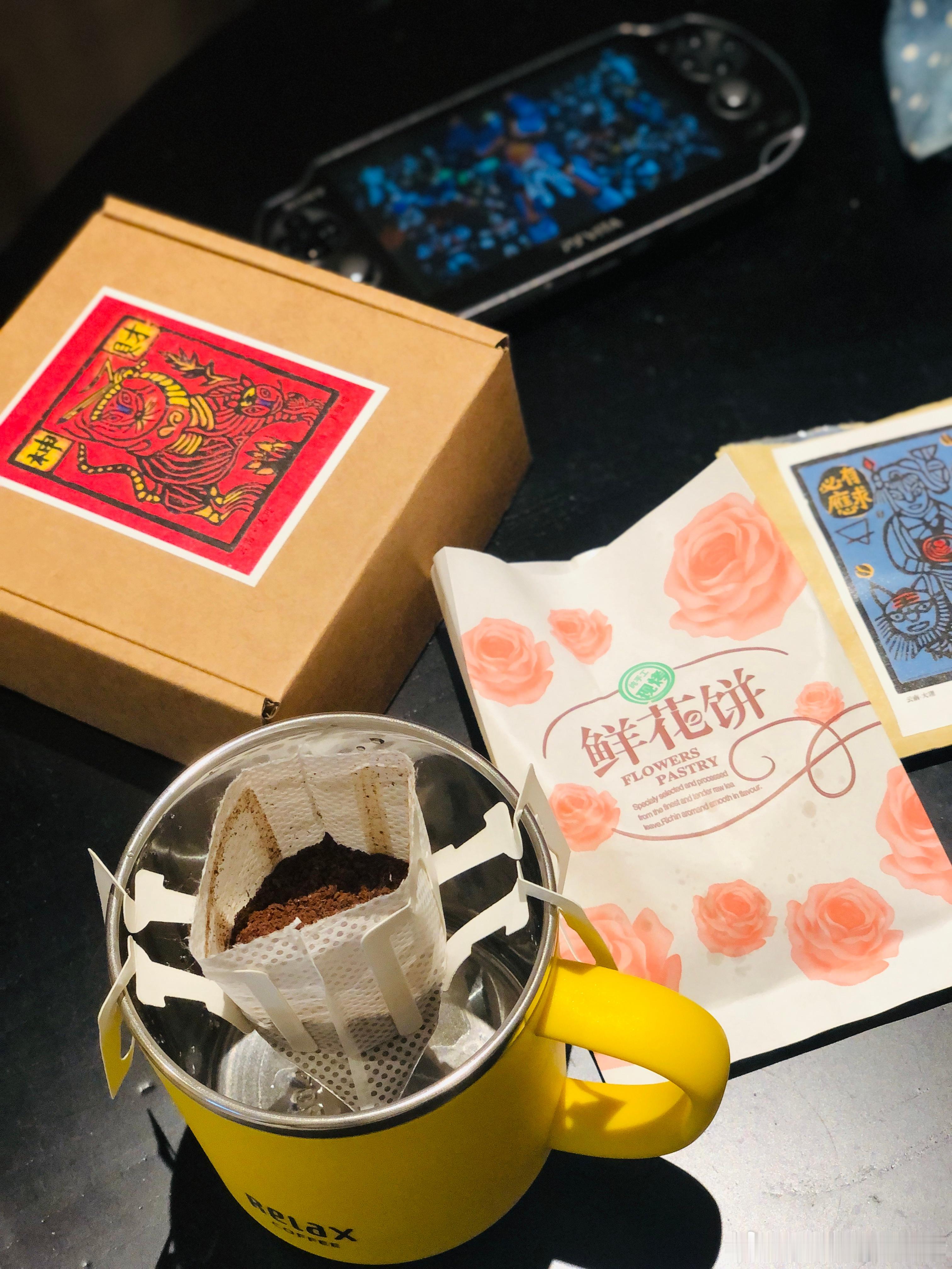 逛了一整天🚶，好累～🥱～回酒店休息和下午茶一下🏨，自己带的挂耳包咖啡不够☕