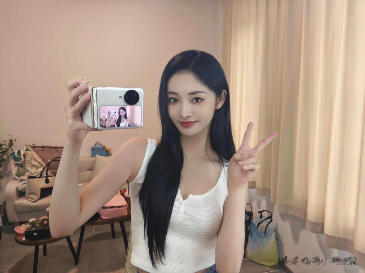 史上最难受的发布会诞生了[捂脸]。
OPPO精心筹备的Find N3 Flip发