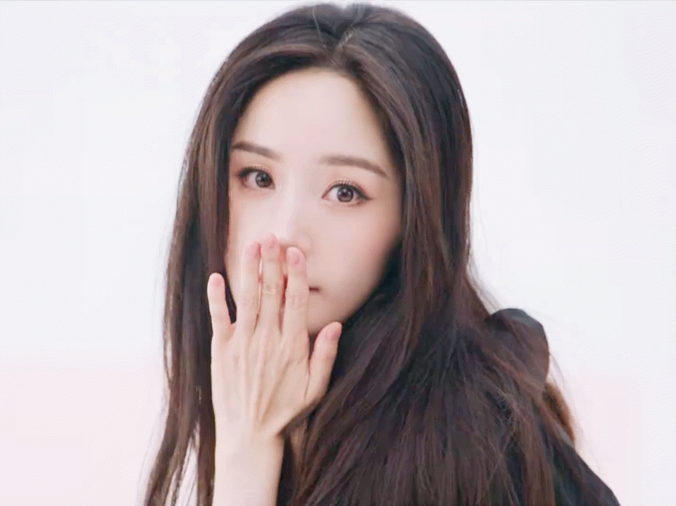 超甜小手办拎着大号购物袋蹦蹦跳跳得回家～[污]杨幂VictoriasSecret