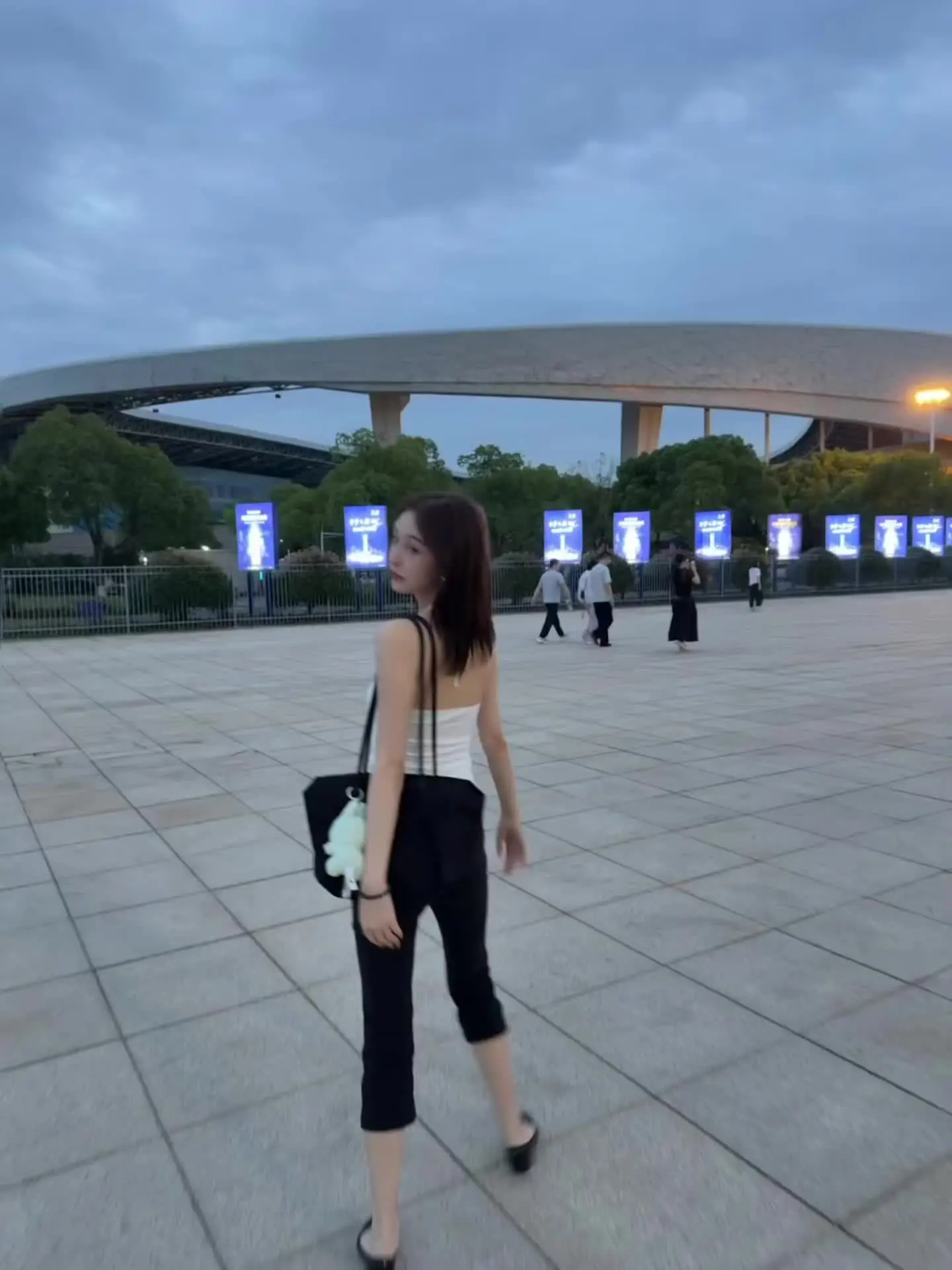 来看音乐剧啦