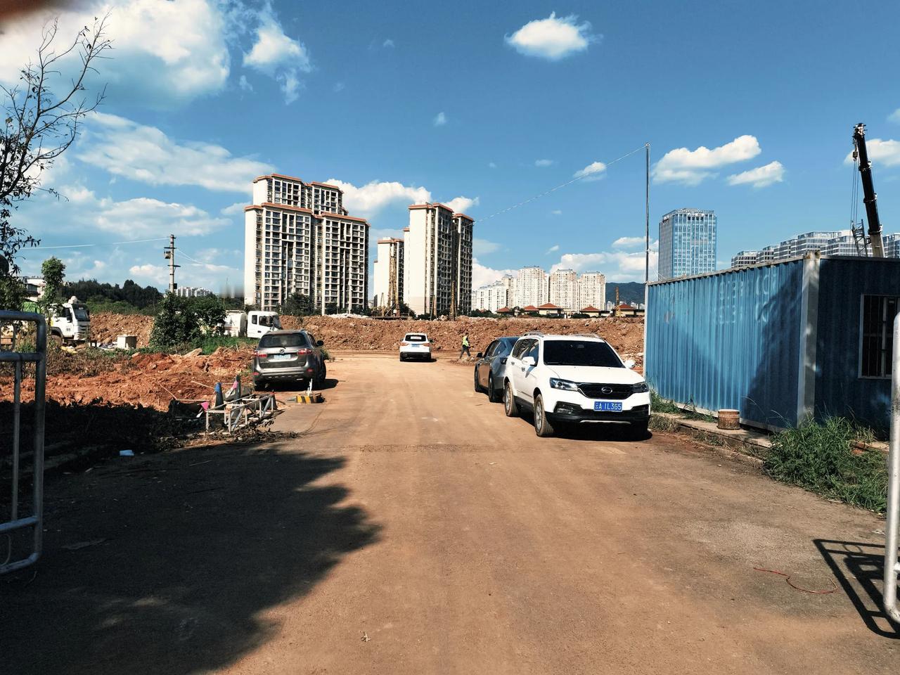 新希望集团下的新希望地产在北市区的又一住宅项目，拿地一个月不到，现在己经进场施工