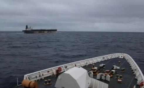 普京发了狠，五常里只有中国没入局，美国媒体突然注意到：中国正悄悄抄底俄罗斯？！在