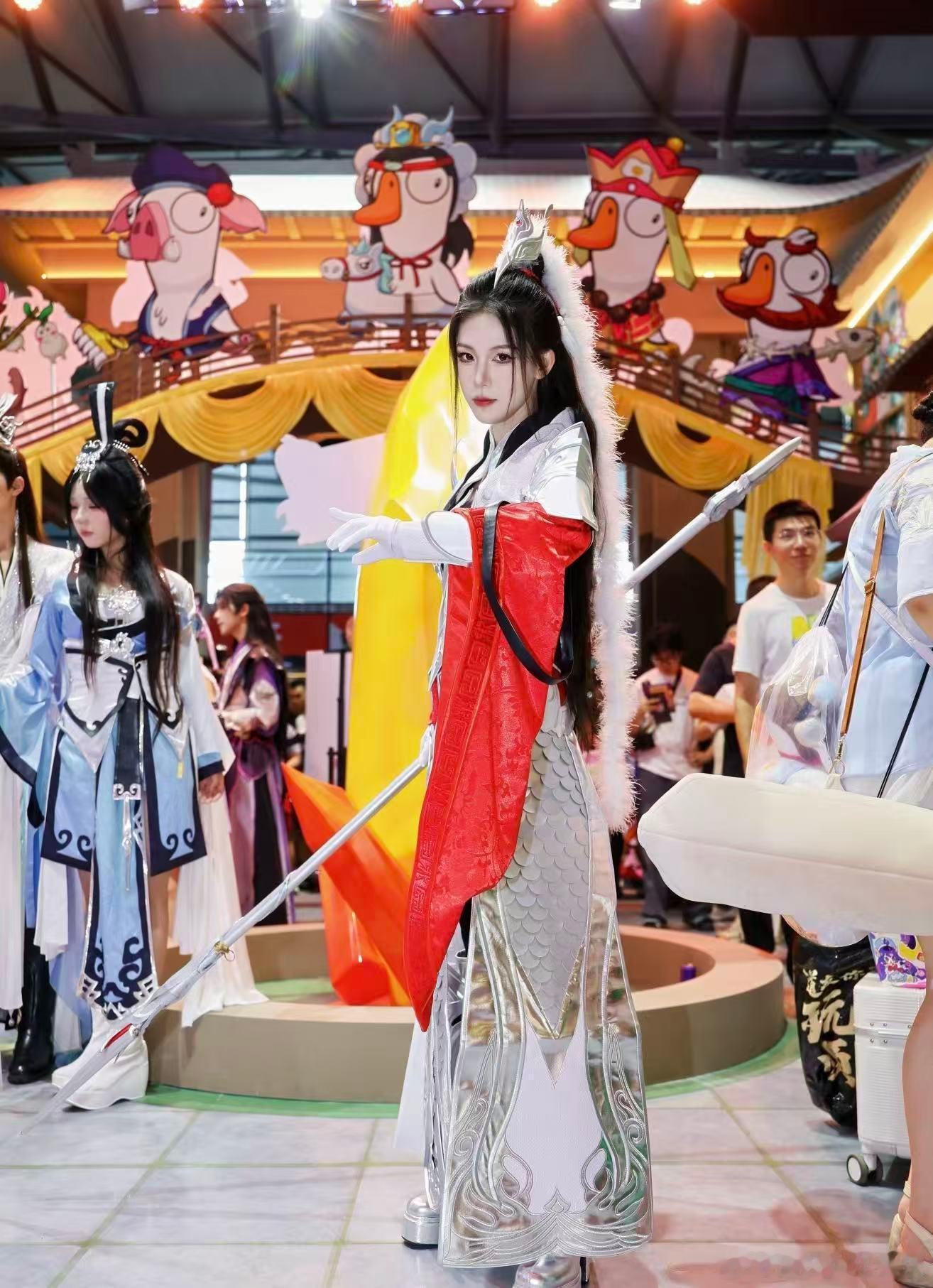 上海CJ展混进了武林高手打破固有印象，游戏展也能充满武侠气息，鹅鸭杀展台随处可见