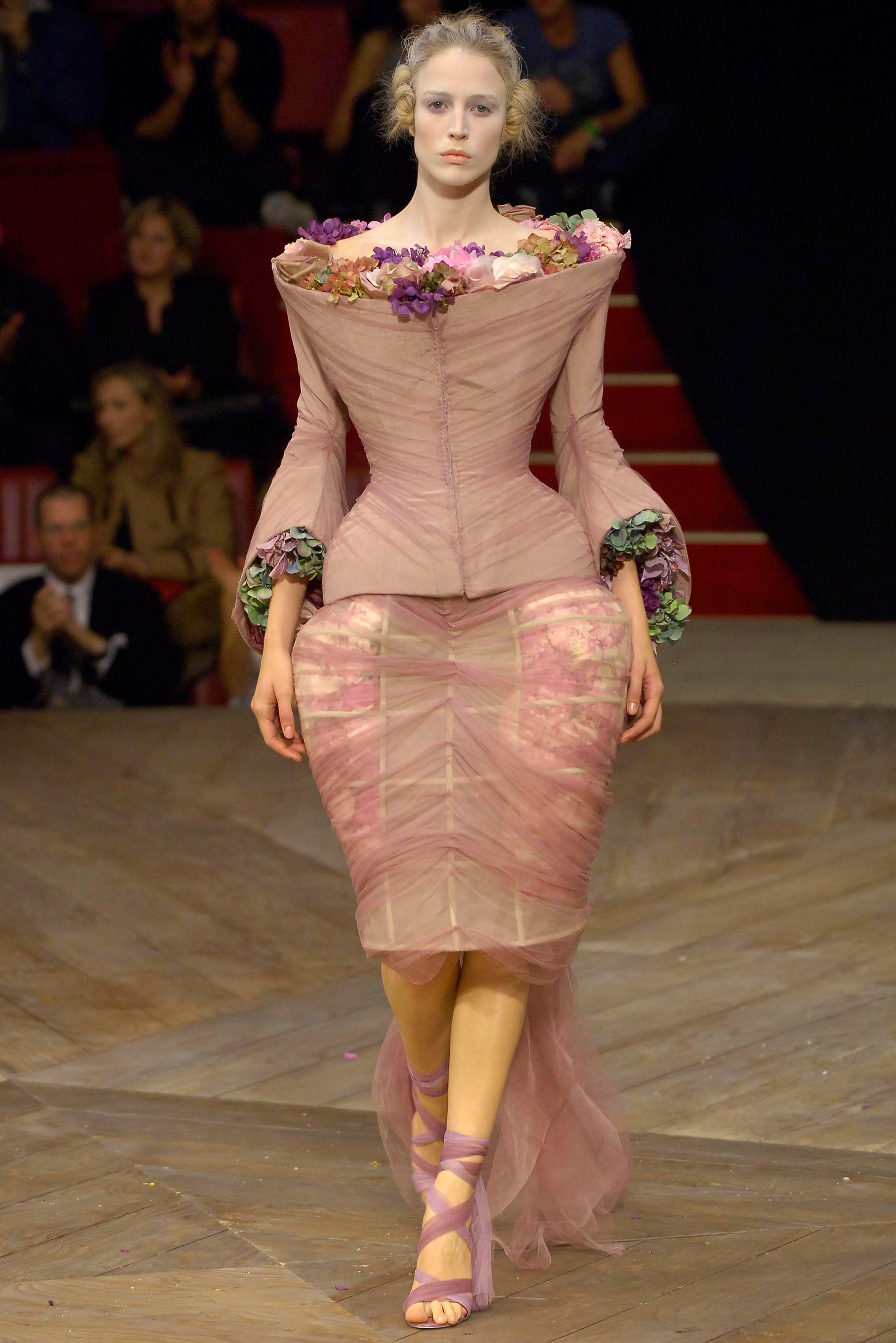 Alexander McQueen 2007春夏系列，完全艺术杰作。时尚灵感解读