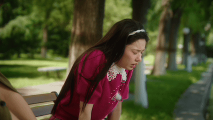 林允全醺妆林允哭成火龙果了 谁被沈冉冉这场醉酒哭戏狠狠戳中了？是我！工作受委屈、