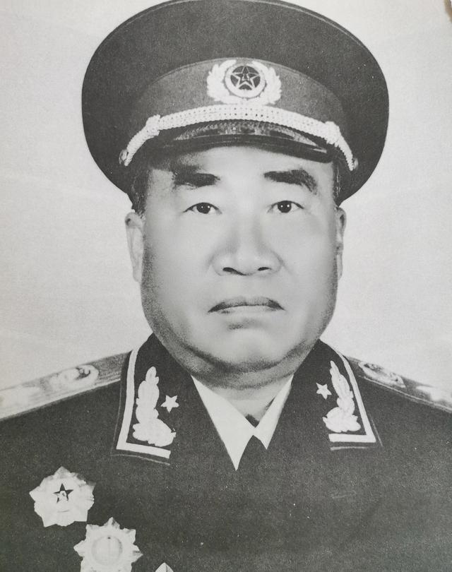 1958年朱老总突然收到中国驻德国使馆的通知，他有一笔稿费一直存在使馆，有950