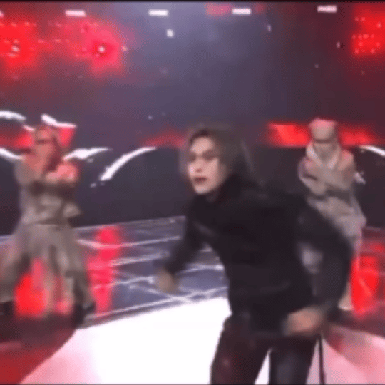 为什么给人感觉有点心酸 