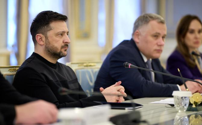 会谈结束，泽连斯基出局
当地时间 17 日，当天下午启动的乌克兰、美国、俄罗斯第