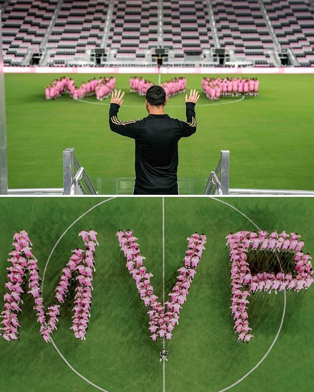 🤩B/R：梅西的儿子和迈阿密国际青训学院的孩子们为梅西颁发了 MVP 🩷 梅