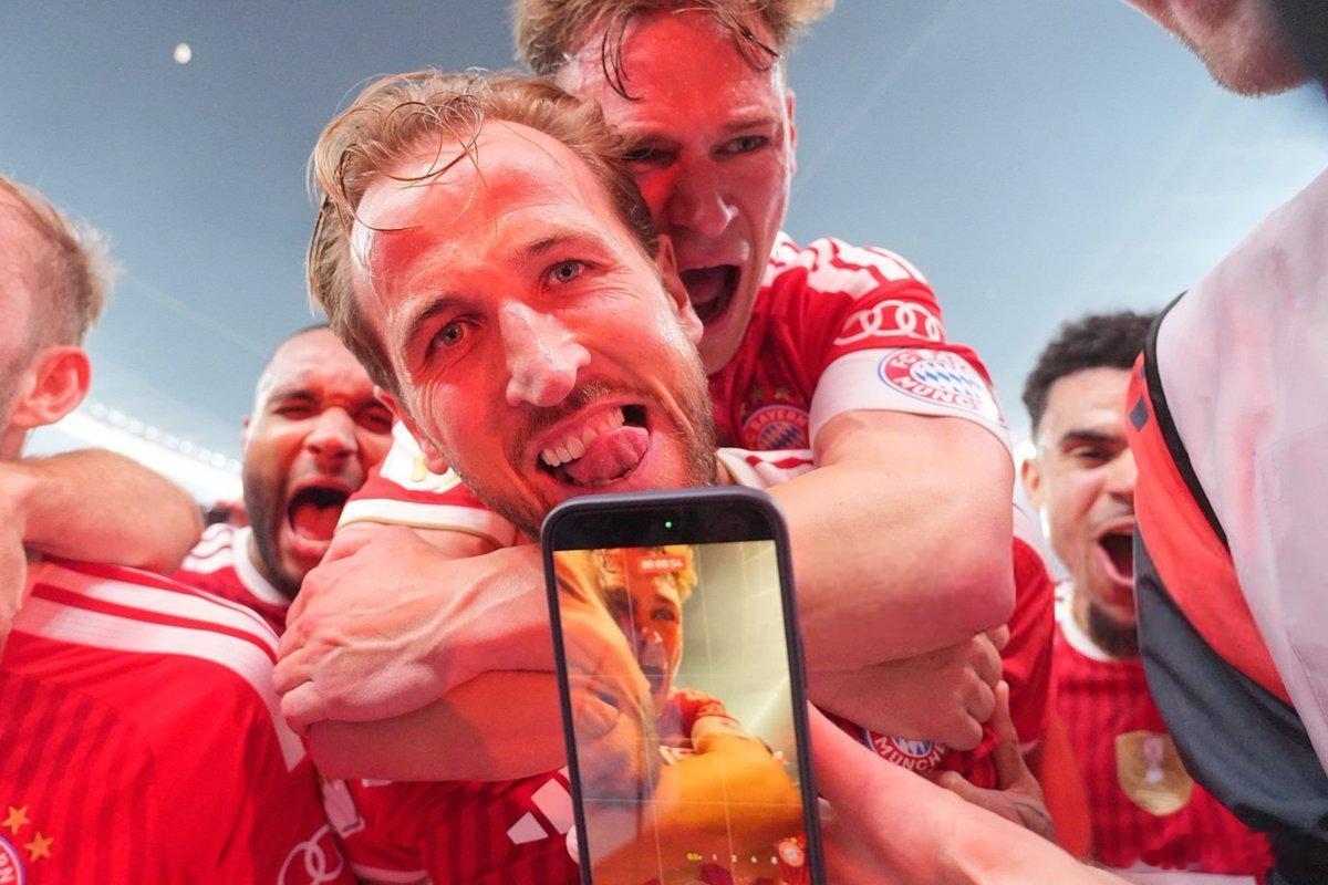 拜仁夺得德国杯冠军Harry Kane & Joshua Kimmich 