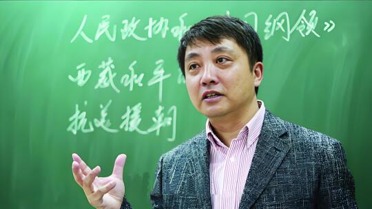名师工作室如何 3 年带出 50 + 教学能手？