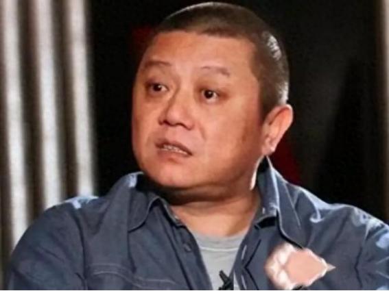 突然发现解放台湾省的建议，王朔的思路太妙了！他曾说收复台湾不需要打仗，先宣布台湾