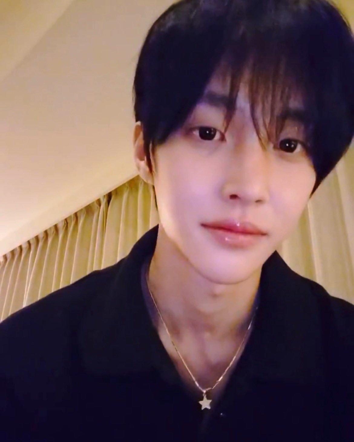 推热转🔥元彬吃完辣味的泡菜炒饭后变成嘴唇变成了三人份kkk 