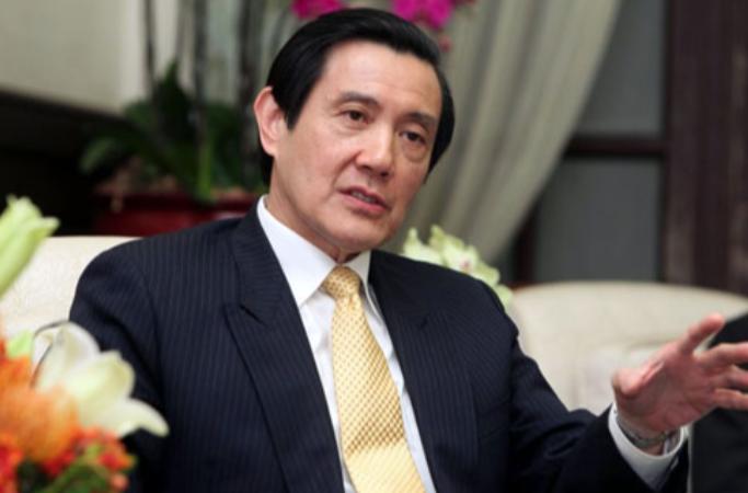马英九现在恐怕肠子都悔青了！他懊悔的不是数次访问大陆受到高规格礼遇，也不是公开提