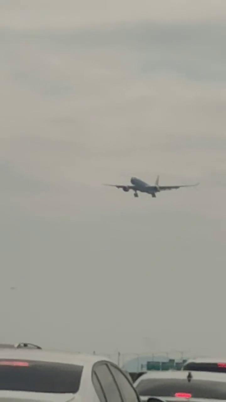 系呢架飞机，好鬼死有型。