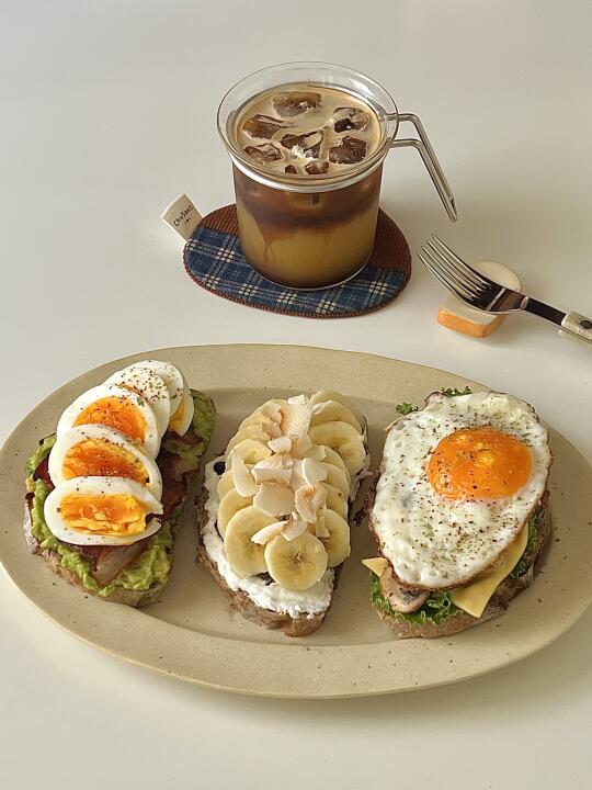 元气早午餐｜开放式欧包三明治🍳菠萝美式🍍