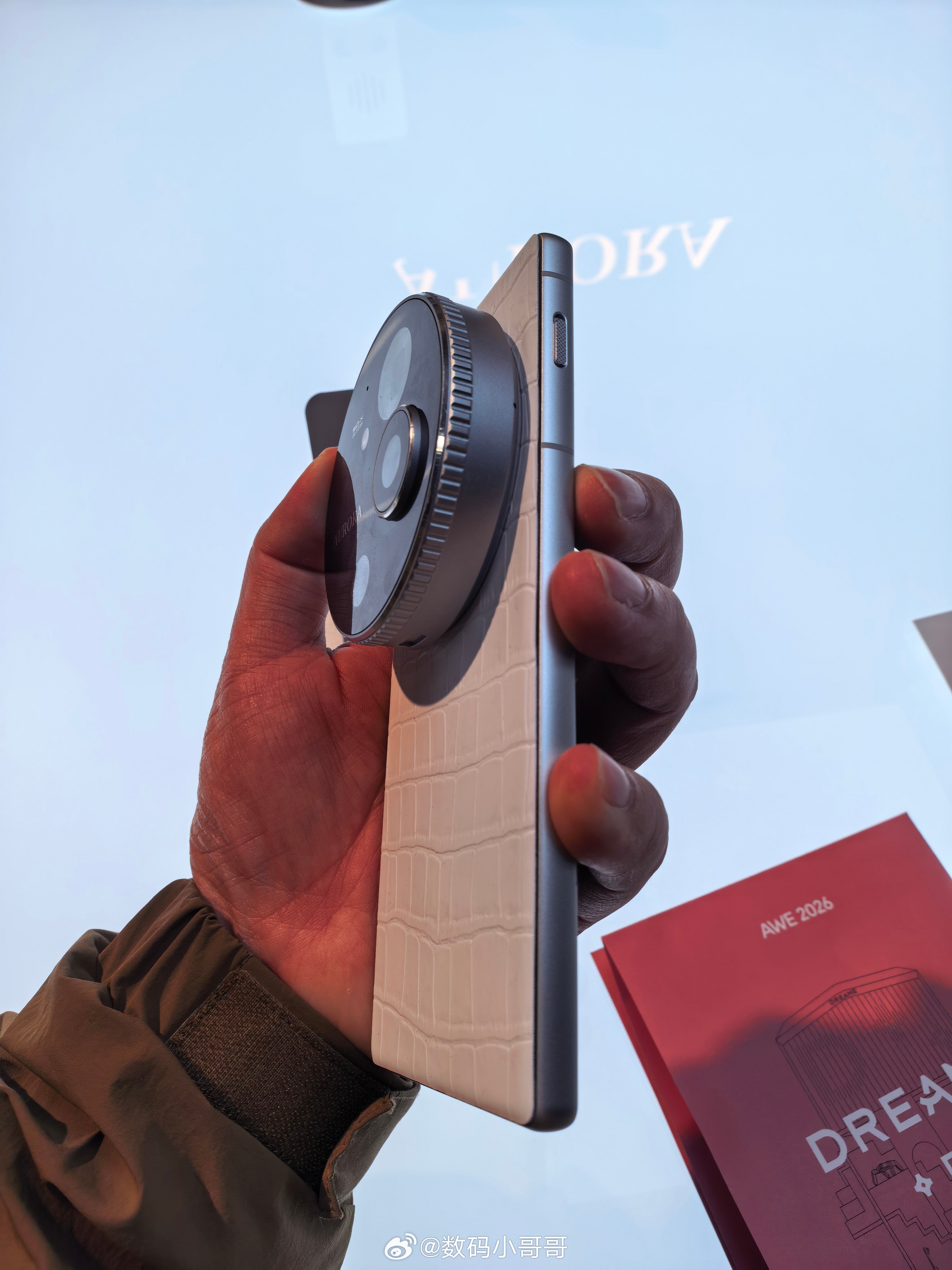 awe2026有哪些亮点小哥哥带大家逛awe2026 ！上手摸了追觅新机，质感真