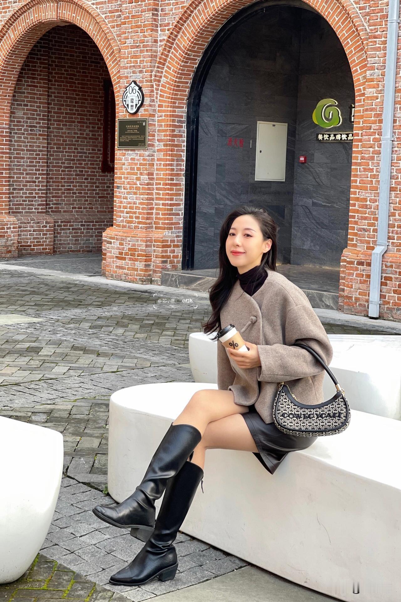 见一面吧 在冬天🍂
在腊月，在这浪漫的季节
和好朋友去City walk啦
复